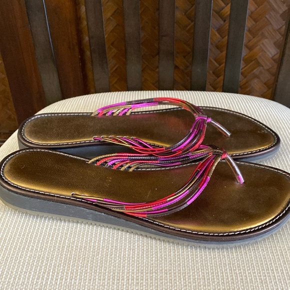 Donald J. Pliner - Bronze, Red and Magenta Sandal 11m - Picture 3 of 8
